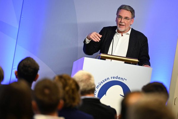 Dr. Torsten Tomppert, Präsident der Landeszahnärztekammer und
Vorstandsvorsitzender der Kassenzahnärztlichen Vereinigung BW.