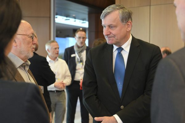 Dr. Hans-Ulrich Rülke MdL (r.) im Gespräch mit Dr. Hans Hugo Wilms.