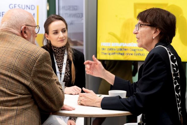 Staatssekretärin Dr. Ute Leidig MdL, tauschte gesundheitspolitische Standpunkte aus.